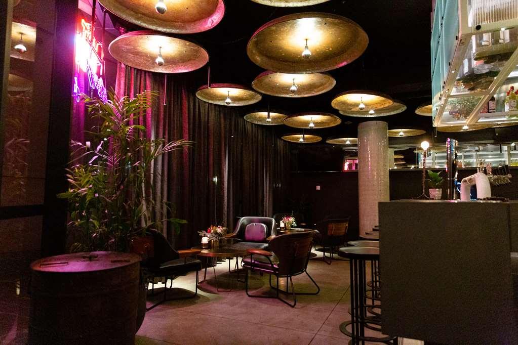 Qt Melbourne Hotell Restaurang bild